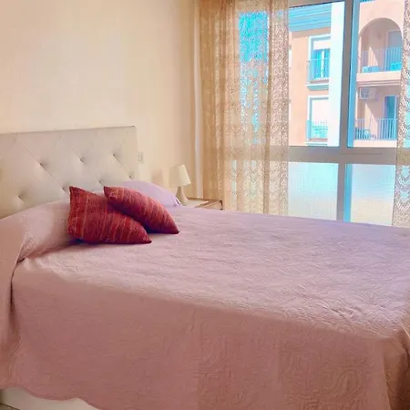 Beautiful Apartment Near Playa De Los Locos Torrevieja Buitenkant foto