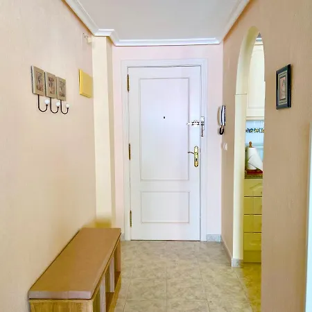 Beautiful Apartment Near Playa De Los Locos Torrevieja Buitenkant foto